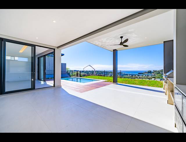 5 BEDROOM HOUSE FOR SALE IN ZULULAMI LUXURY COASTAL ESTATE